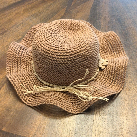 Bienvenu Brown Kids Sun Hat with Flower Accents - Picture 2 of 7